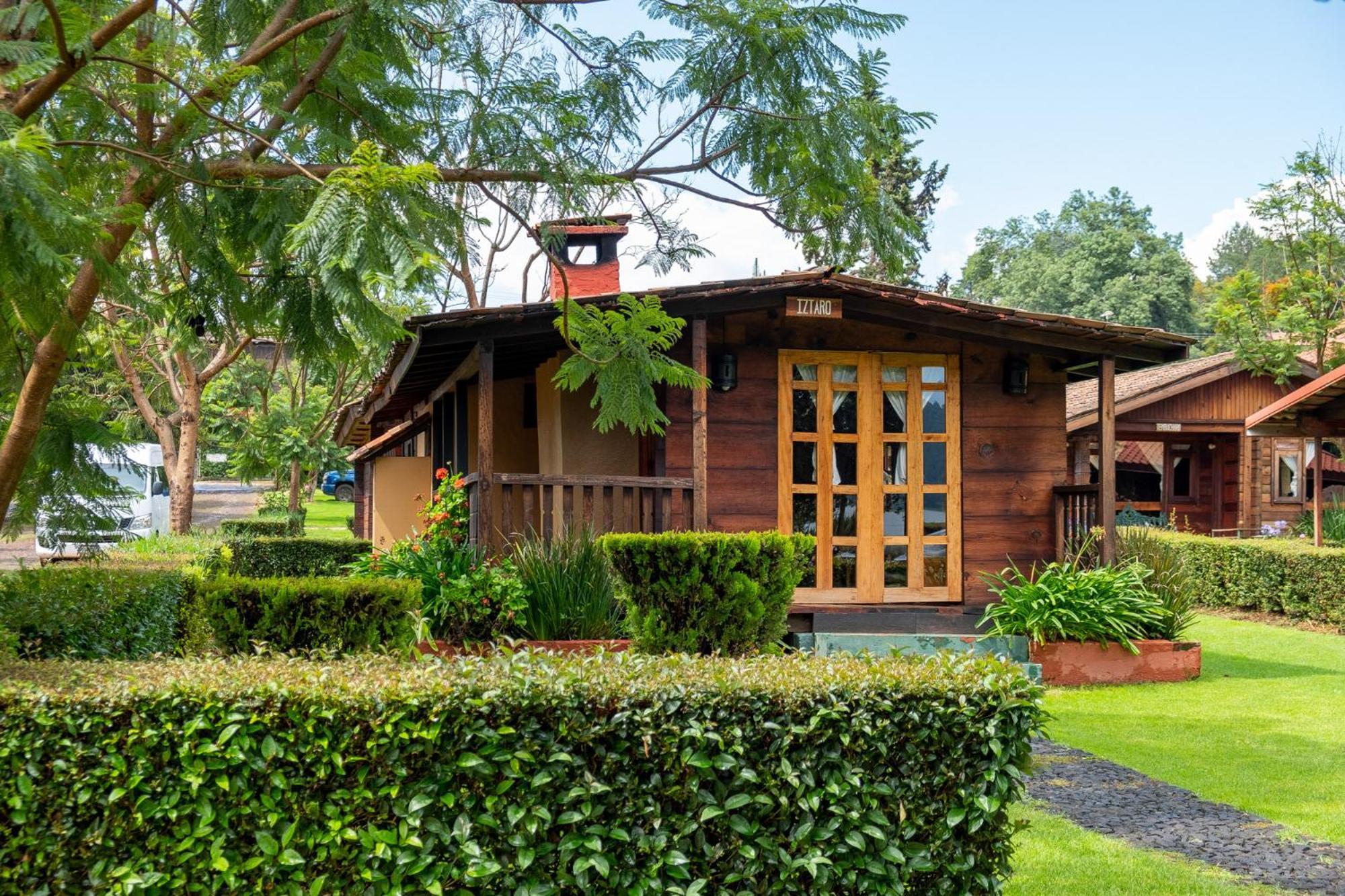 Zirahuen Forest And Resort Exterior photo